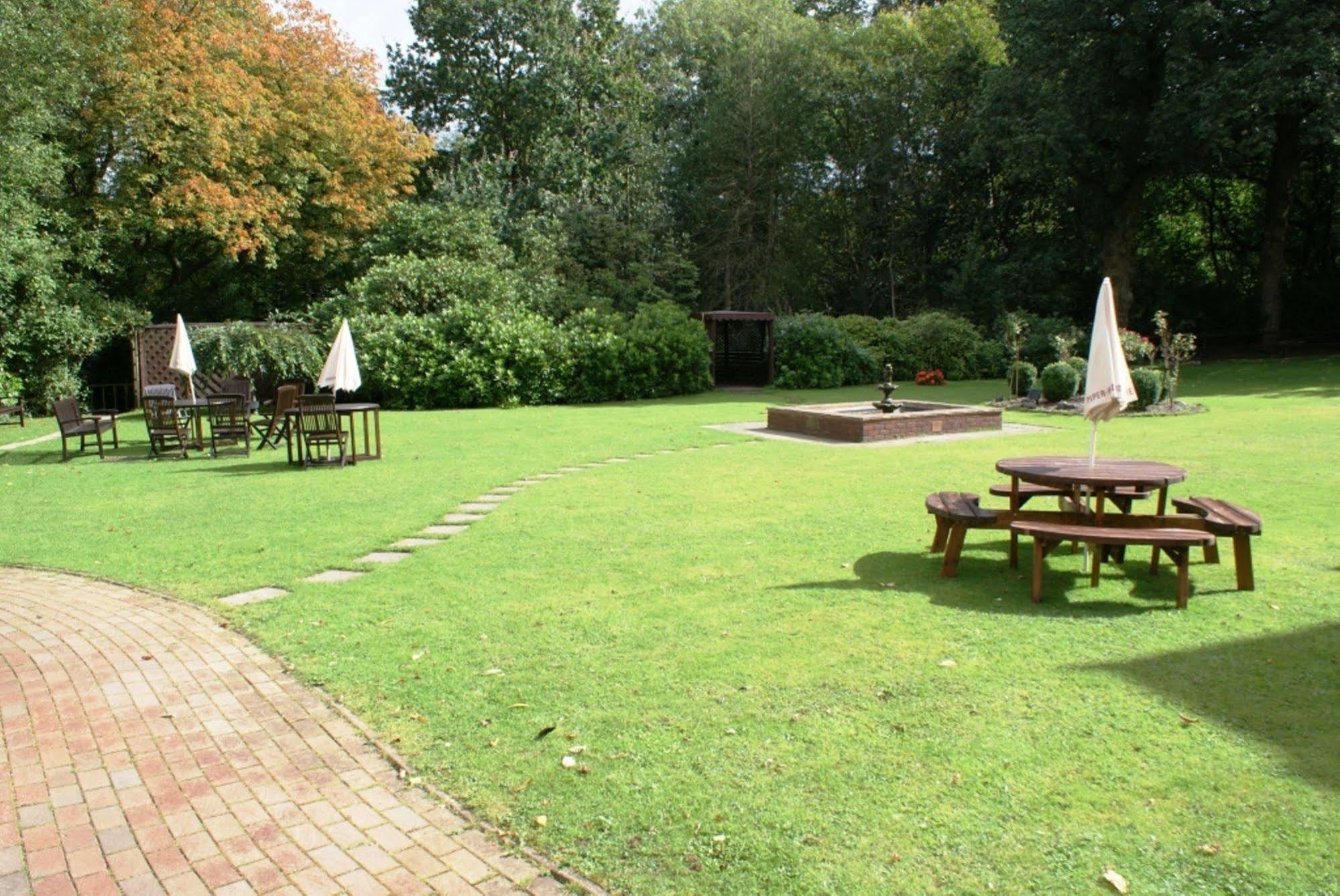 Hillscourt Hotel Barnt Green Екстериор снимка